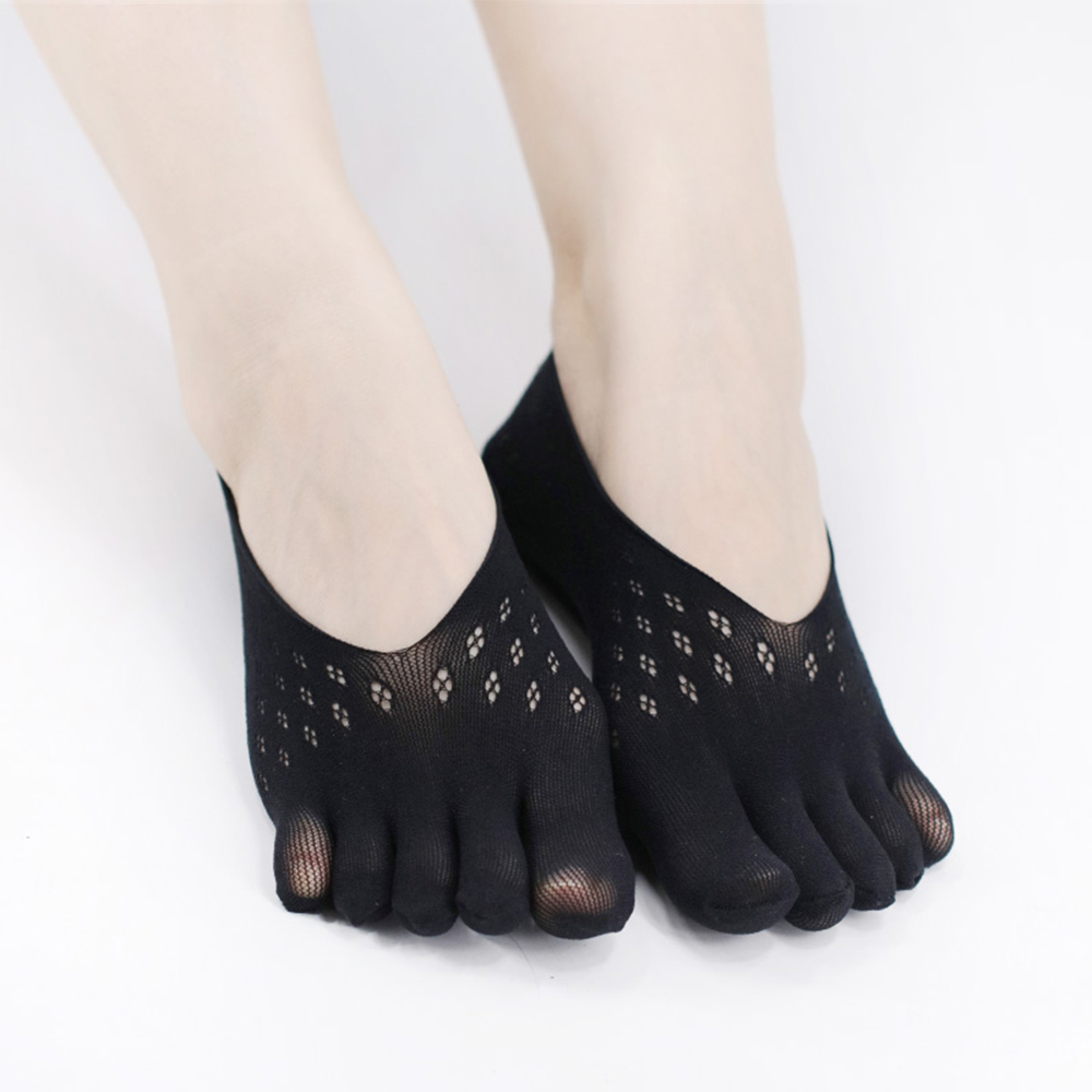 Mesh quinque-toed navi socks